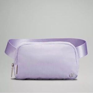 NWT Lululemon Everywhere Belt Bag (lavender)